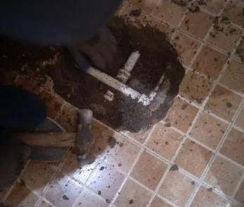 保靖卫生间漏水维修公司为您分享下卫生间渗水如何处理及注意事项
